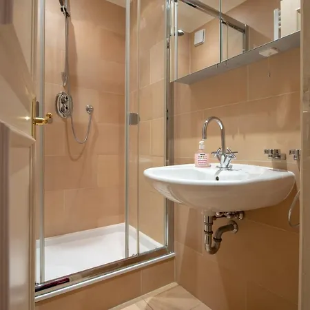 Prestige Mont Boron -terrace -sea View -2br شقة
